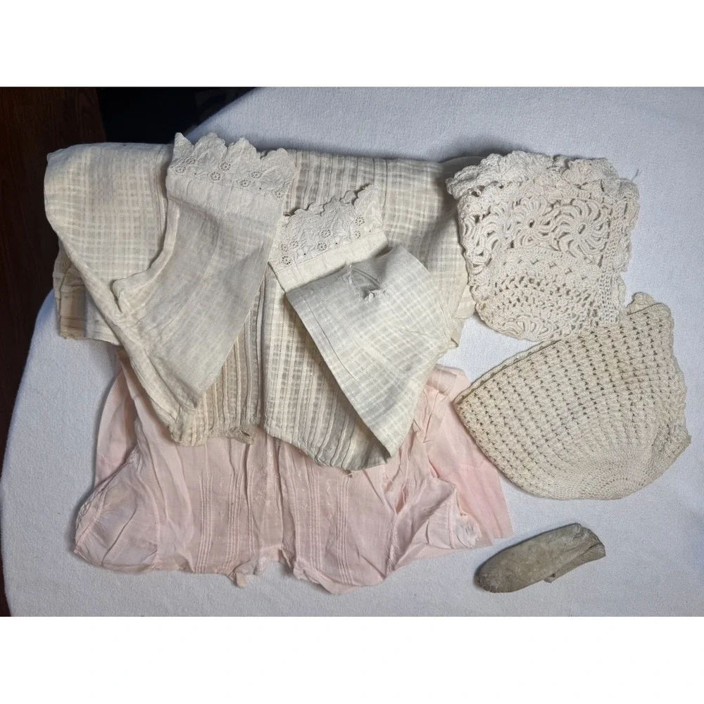 Antique 1800's Frontier Baby Clothes And Crochet Hats 4 Pieces 1 Moccasin Shoe